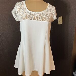 Roman‎ Fashion white lace yoke and crinkle stretch fit and flare tunic top